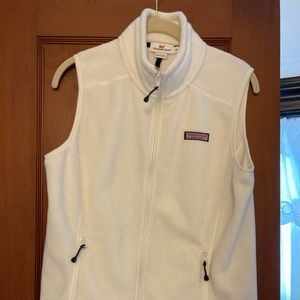 Vineyard vines fleece vest